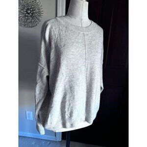 Vince Camuto gray beige sweater Medium